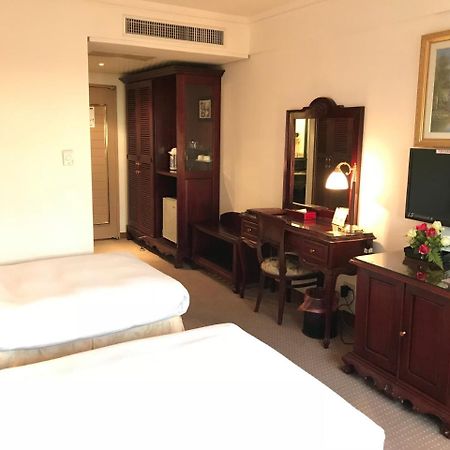 Sunrise Hotel Tainan Eksteriør billede