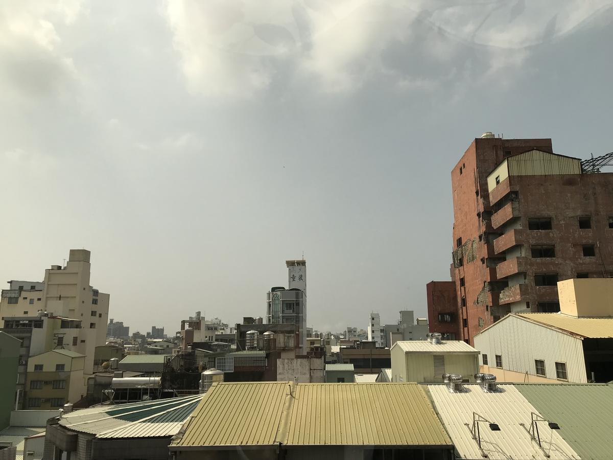 Sunrise Hotel Tainan Eksteriør billede